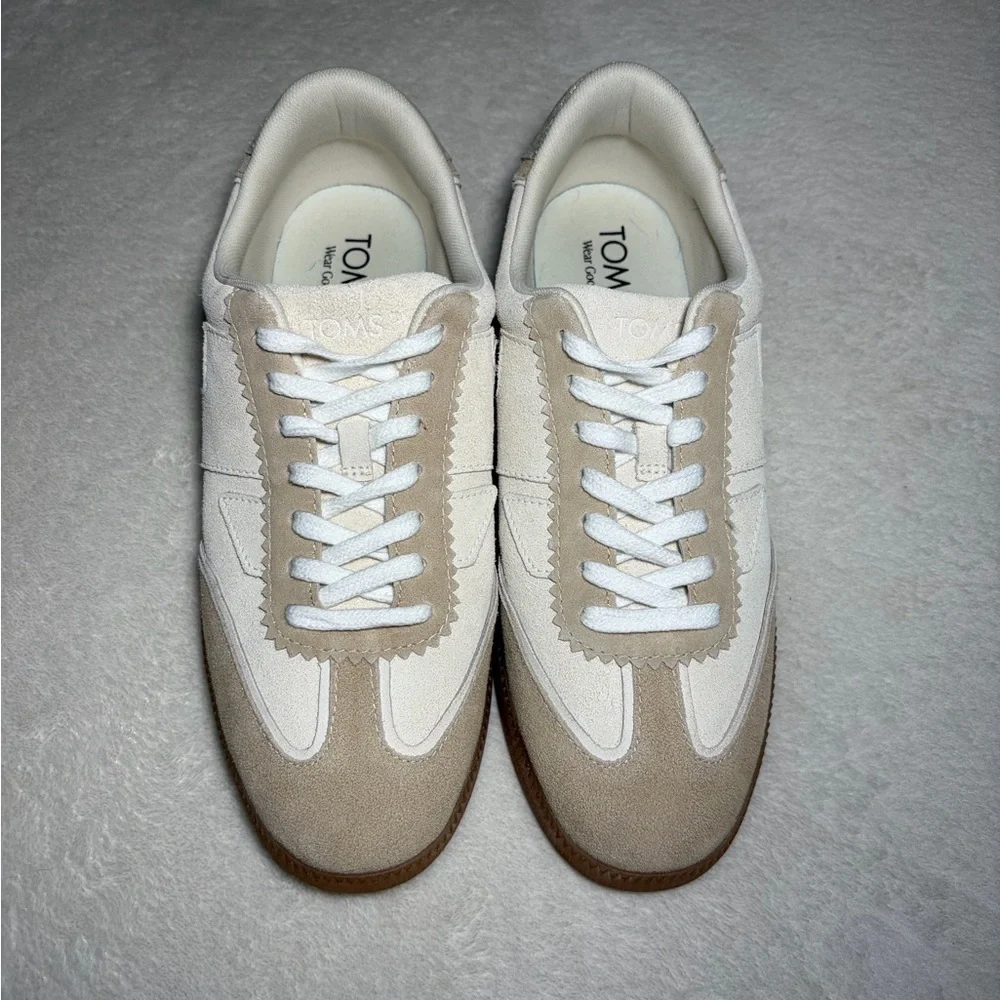 Toms  Beige Suede/Leather Upper Rubber Outsole Women’s‎ Sneakers Sz 10